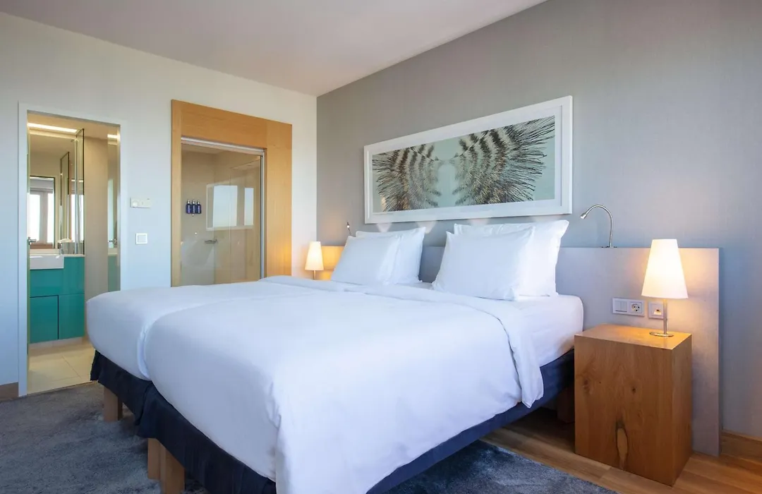 Radisson Blu Hotel, Hamburg-1